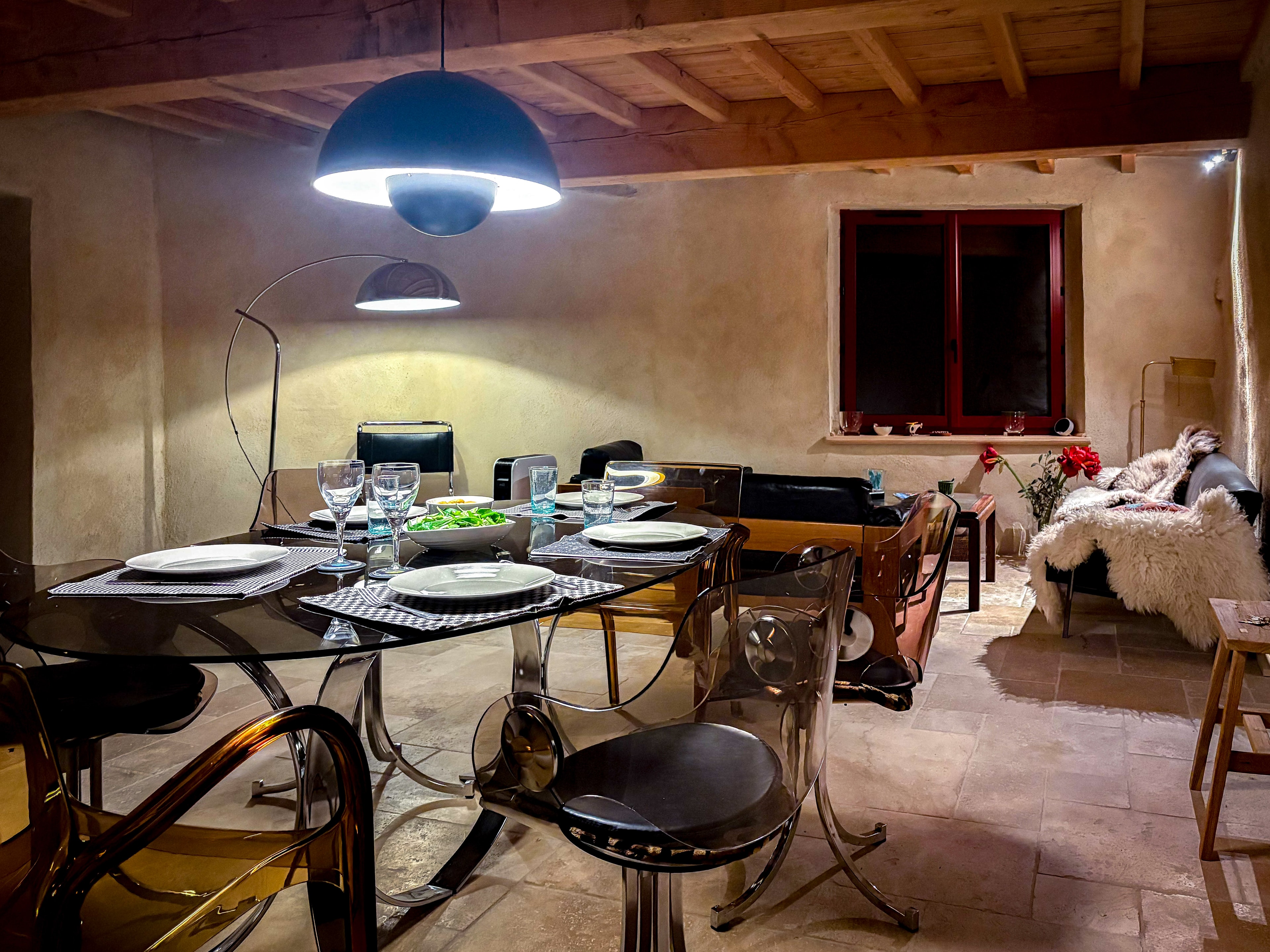 La Funky Barn — detail and atmosphere